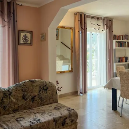 Aurora Holiday home *